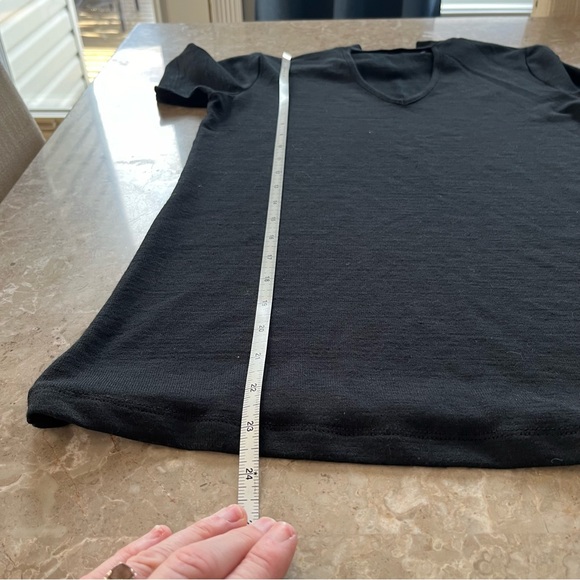 Kismet black short sleeve top open neck size medium - Picture 4 of 7